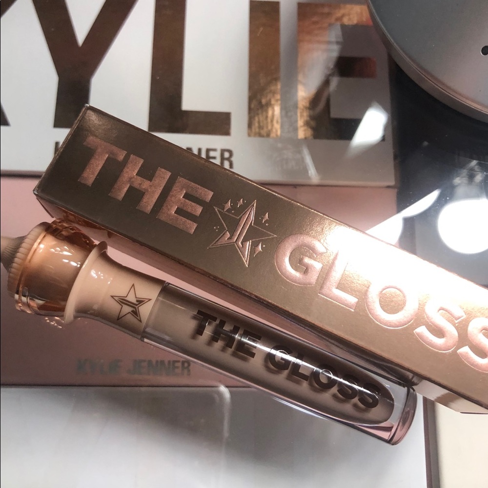 BNIB Jeffree Star Cosmetics The Gloss- Silk Robe